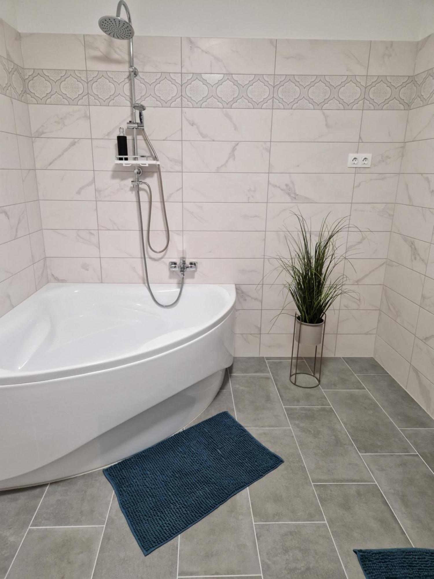 Tuerkiz Apartment Bük